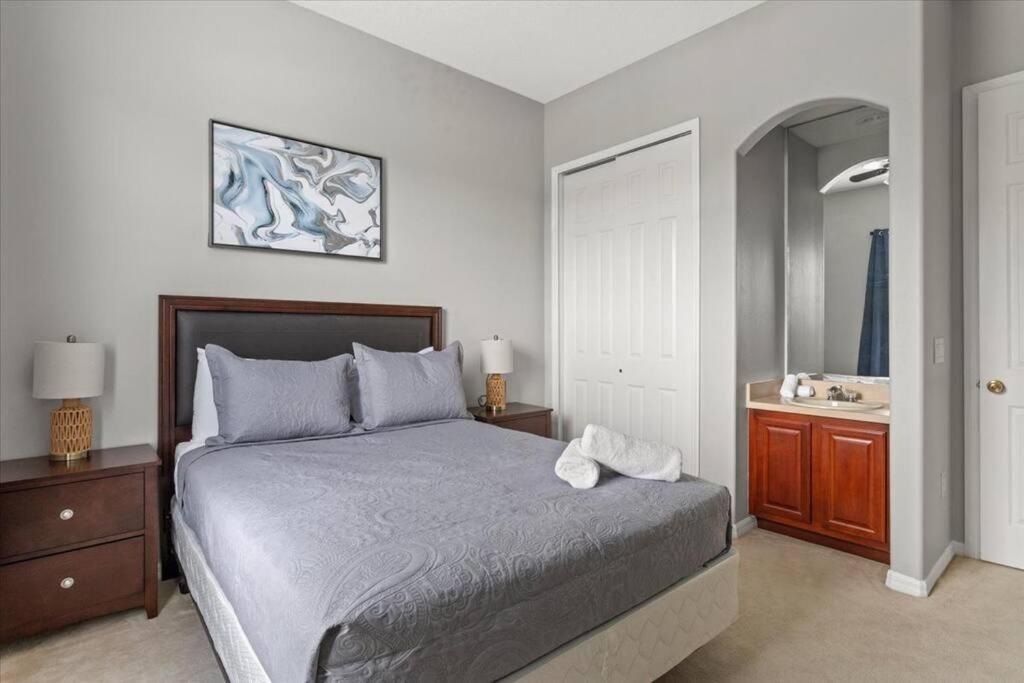 Long Stays! Lakefront - Gated Pool Home Orlando Exteriör bild